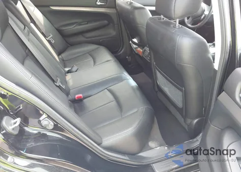 2013 Infiniti G37 Journey z USA, uszkodzony, nr VIN JN1CV6AP5DM711367